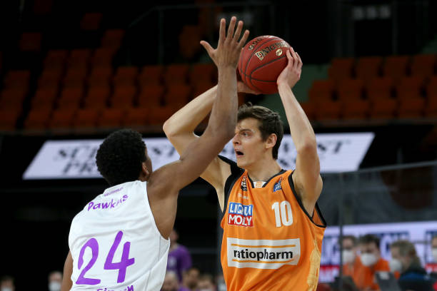 一开始就显 一开始就显