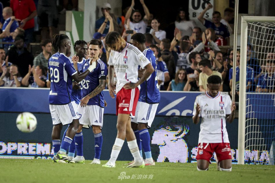 举办了一场 举办了一场